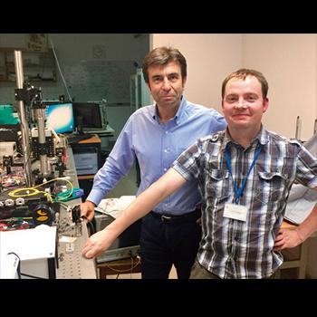 UN INSTRUMENTO ÚNICO EN EL MUNDO PARA VISUALIZAR EL OJO COMPLETO