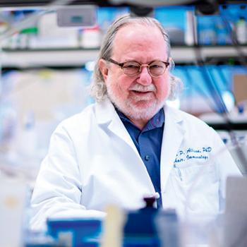 LA PRIMERA INMUNOTERAPIA CONTRA EL CÁNCER, PREMIO FUNDACIÓN BBVA EN BIOMEDICINA