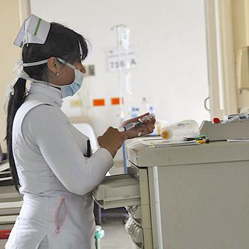 Dispositivo detectaría cáncer de mama sin radiación