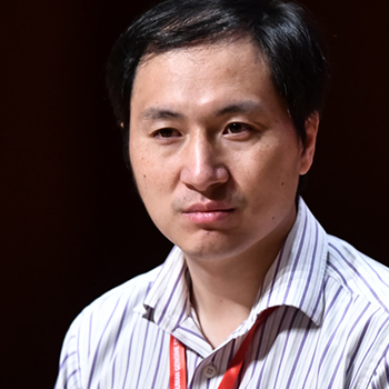 Condenan a tres años de prisión al científico chino que creó los primeros bebés editados genéticamente