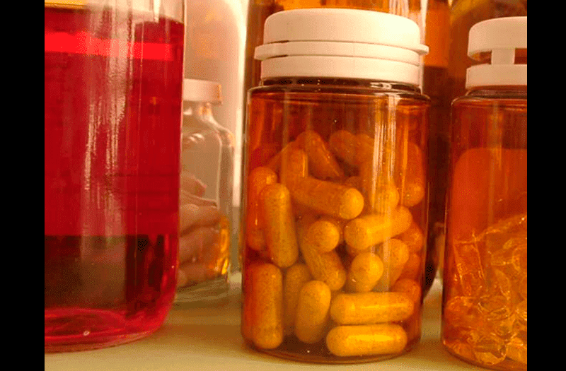 Reprograman células de levadura para transformarlas en factorías microscópicas de fármacos tradicionales